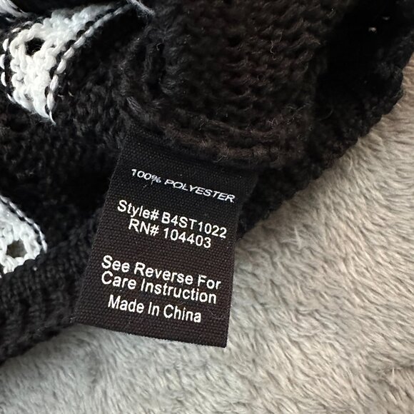 NWT Blu Pepper Chevron Black Open Knit Sweater Women's MEDIUM - Picture 7 of 7